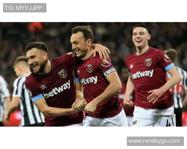 英超焦点战埃佛顿主场迎战南安普顿争夺关键积分