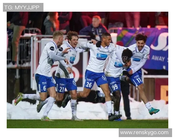 克里斯蒂安松与海于格松的激烈对决展现足球魅力与团队精神