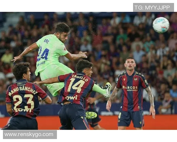 从弃将到中心!万金油续约巴萨留悬念,弗里克为何看好他?